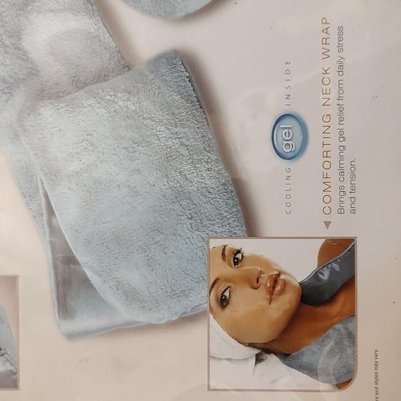 NWOT Personal Spa Set With Therapeutic Gel Inserts Ultra Soft Hot And - Picture 6 of 10